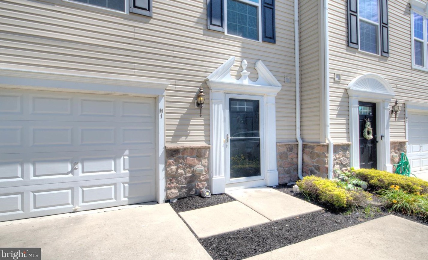 2102 E Oak Rd #h1, Vineland, NJ 08361