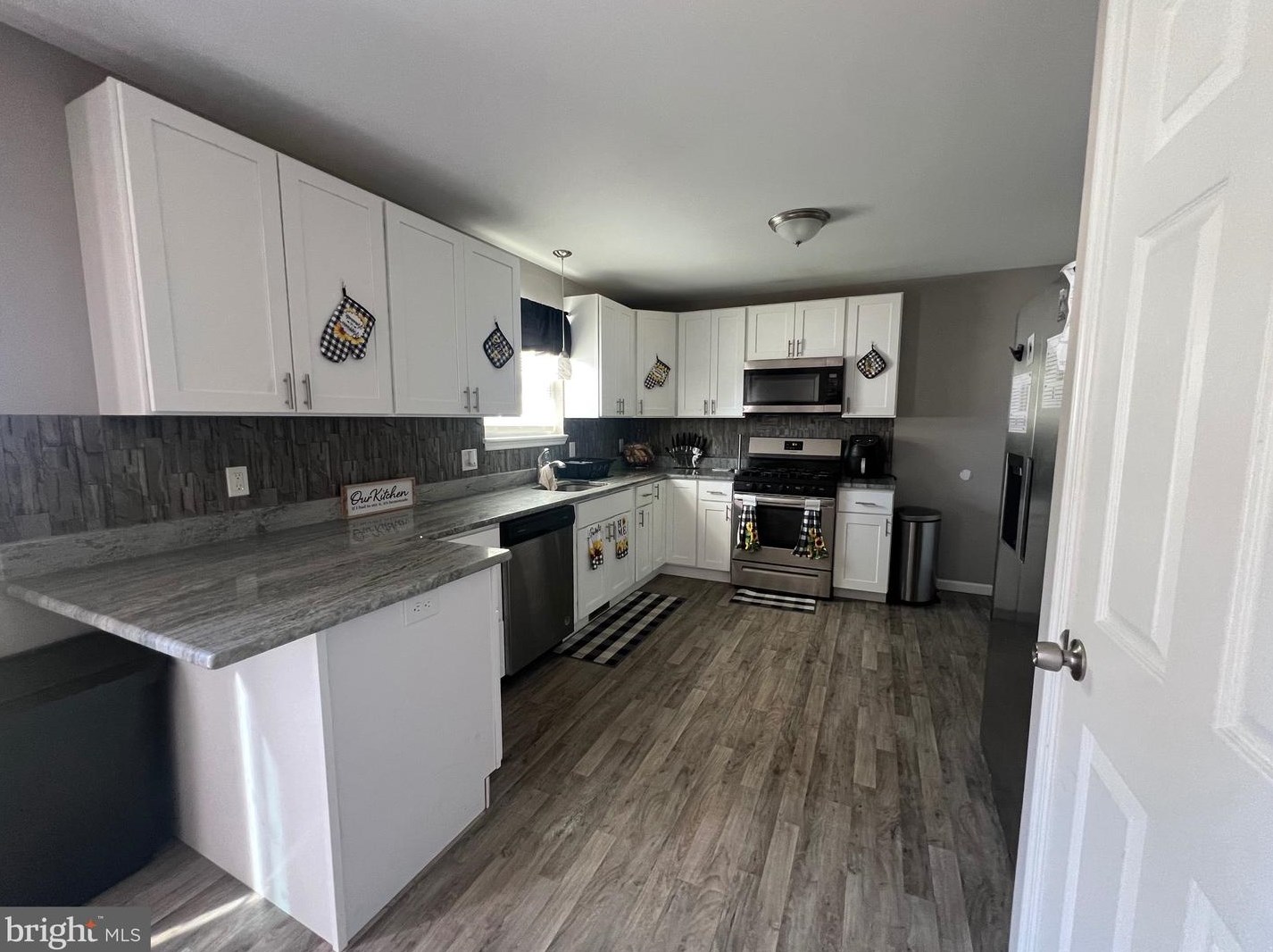 18 Noble St, Millville, NJ 08332-4229