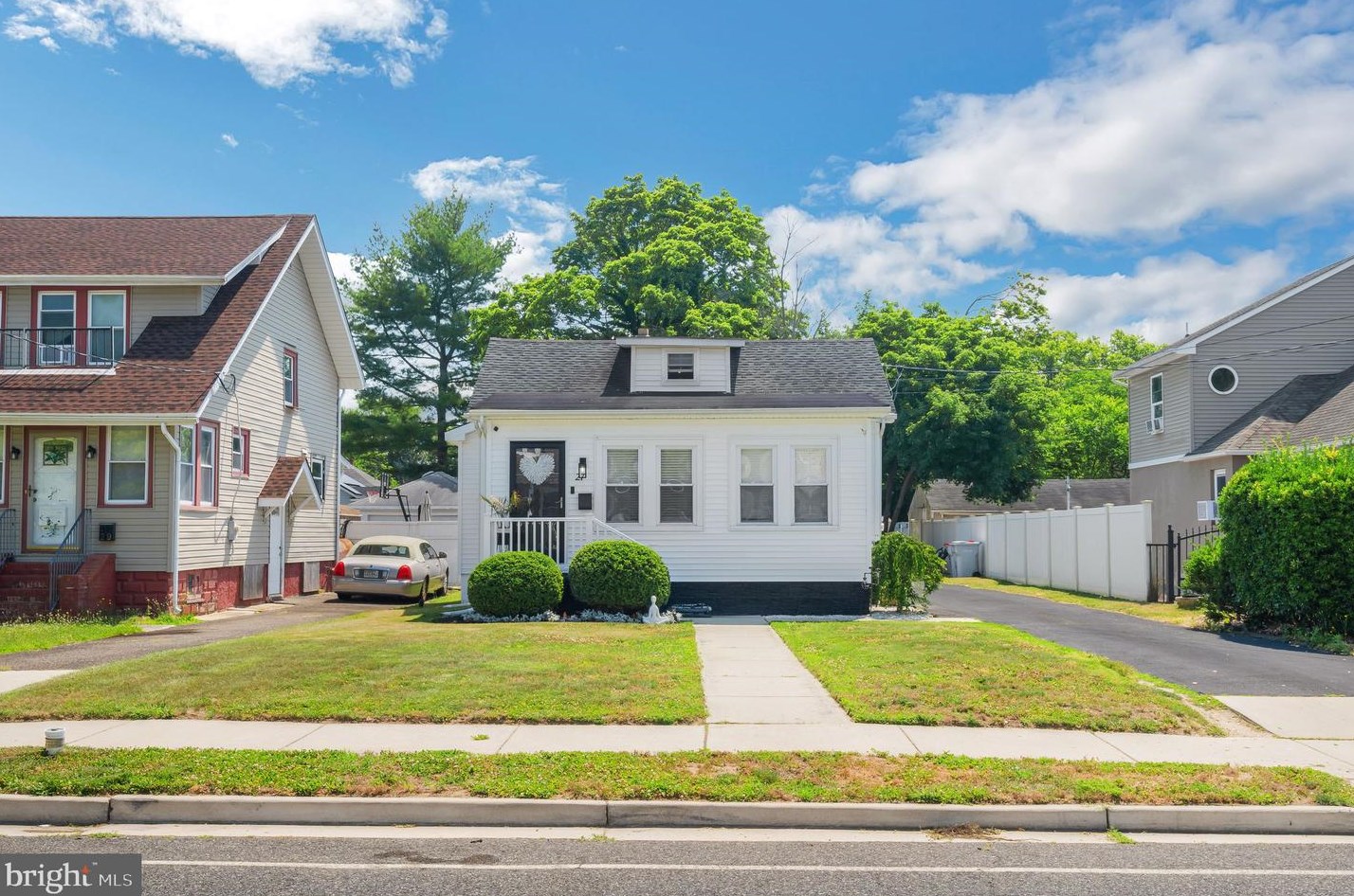 27 Valley Ave, Vineland, NJ 08360-3915