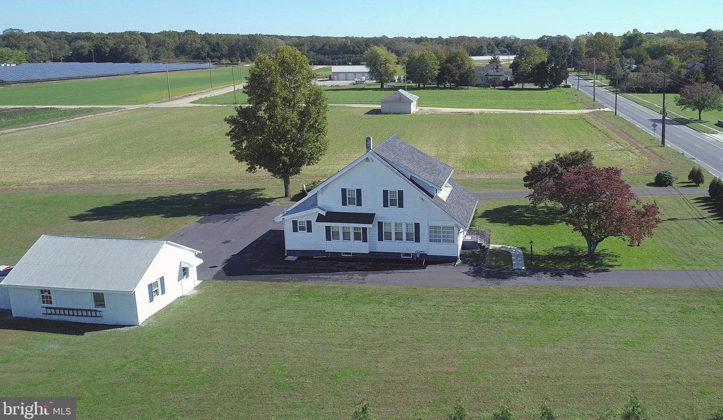 270 Grant Ave, Vineland, NJ 08360-7108