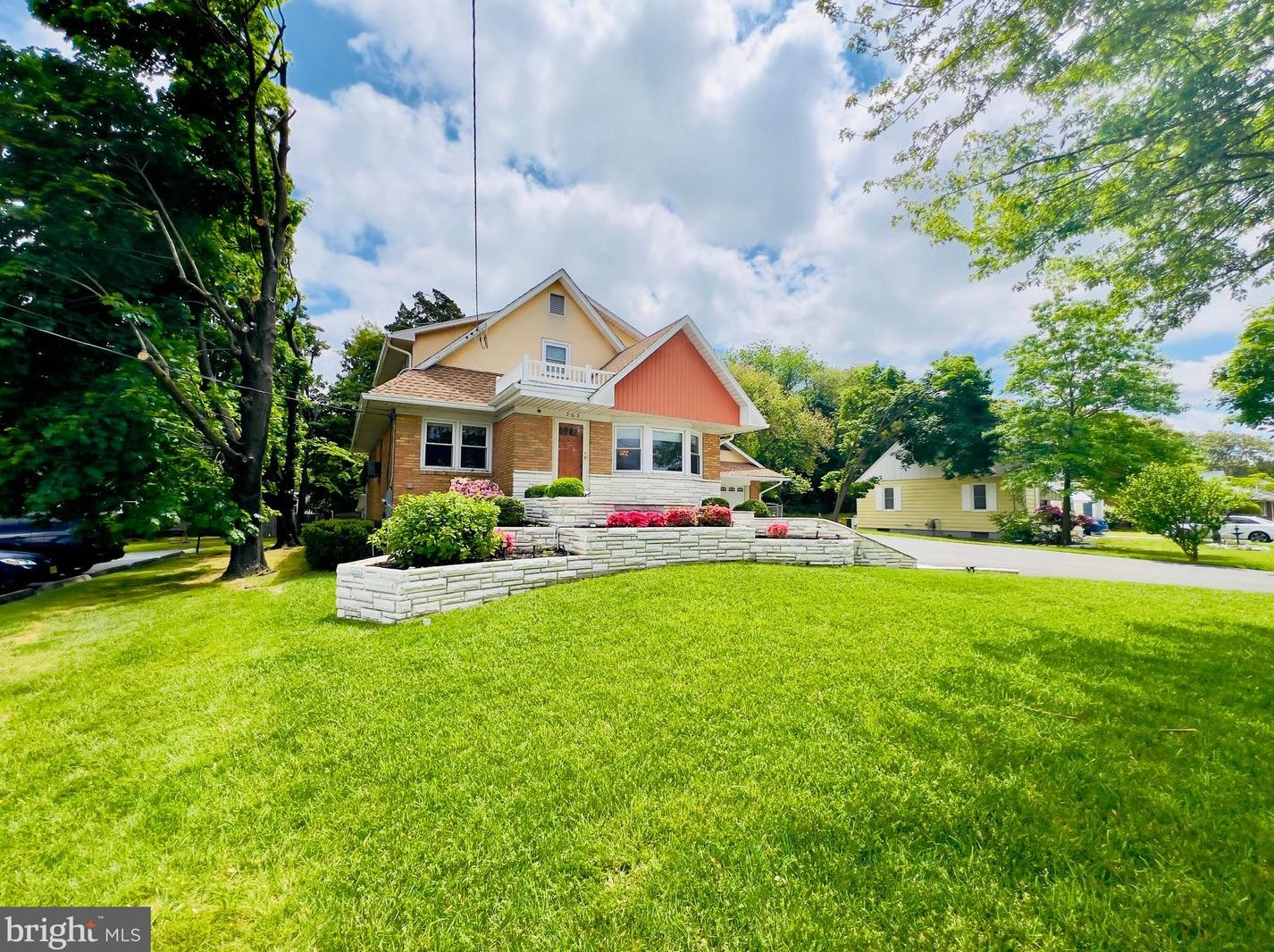 703 Valley Ave, Vineland, NJ 08360-5010