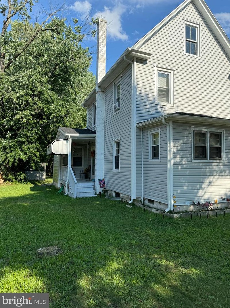 31 Myrtle St, Vineland, NJ 08360-3903