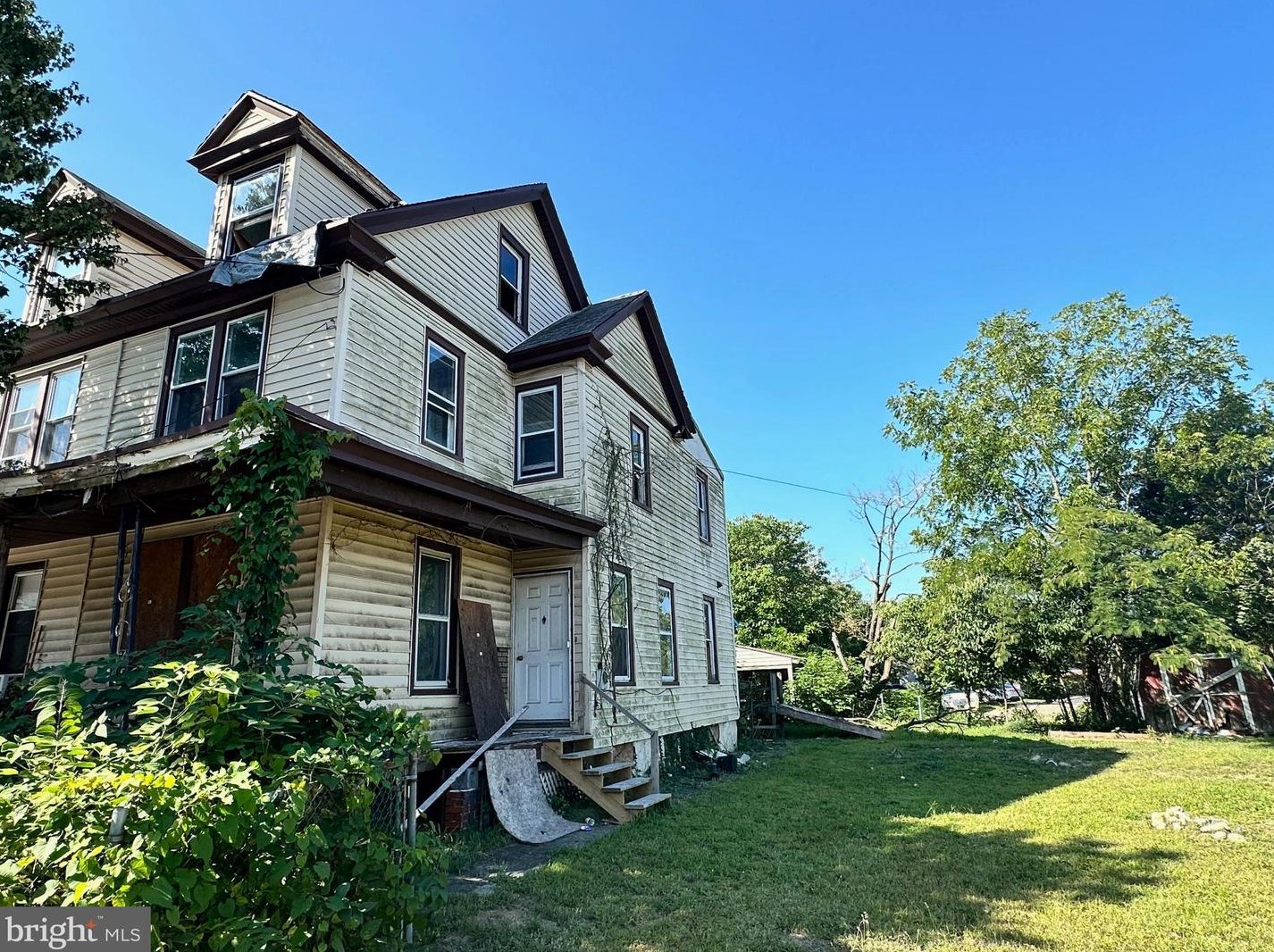 306 3rd St, Millville, NJ 08332-5306