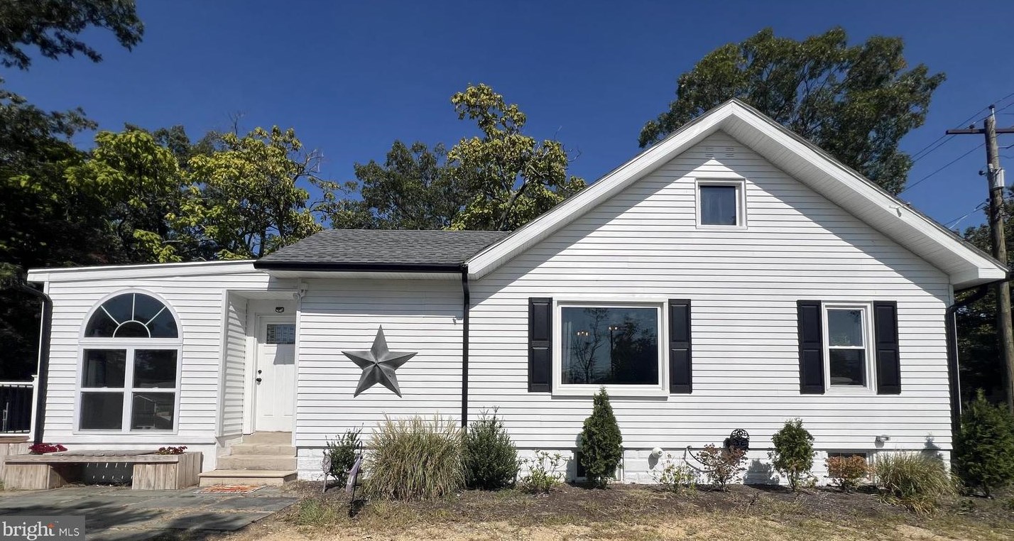 708 3rd St, Millville, NJ 08332-2609