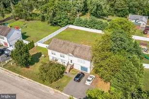 9 Greenlawn Ct, Millville, NJ 08332 - Photo 2