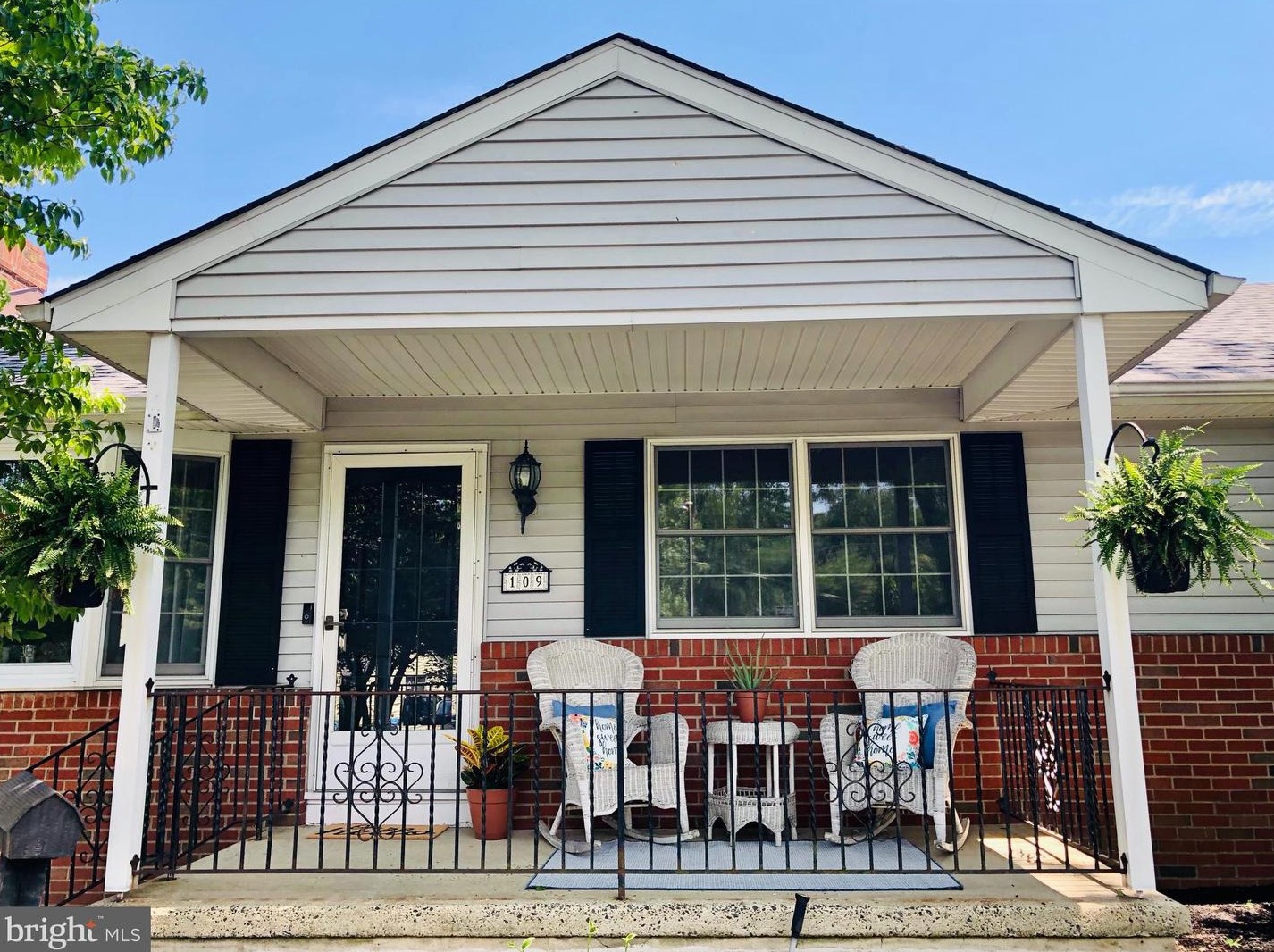 109 Otter Branch Dr, Magnolia, NJ 08049-1551