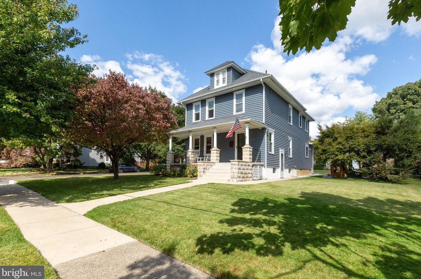 1053 W High St, Haddon Heights, NJ 08035