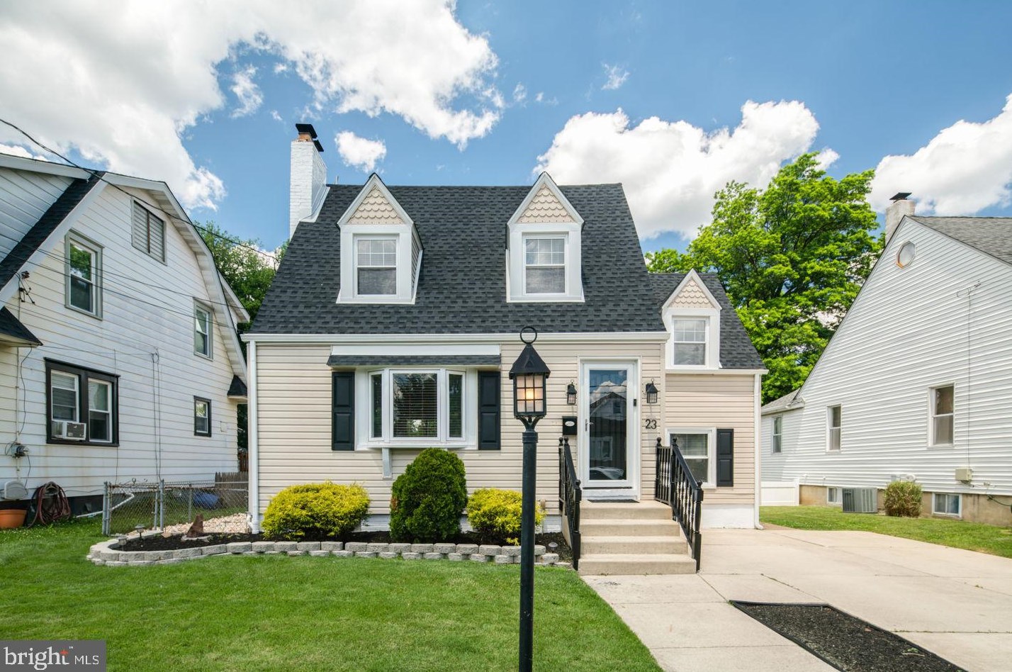 23 E Oakland Ave, Camden, NJ 08107
