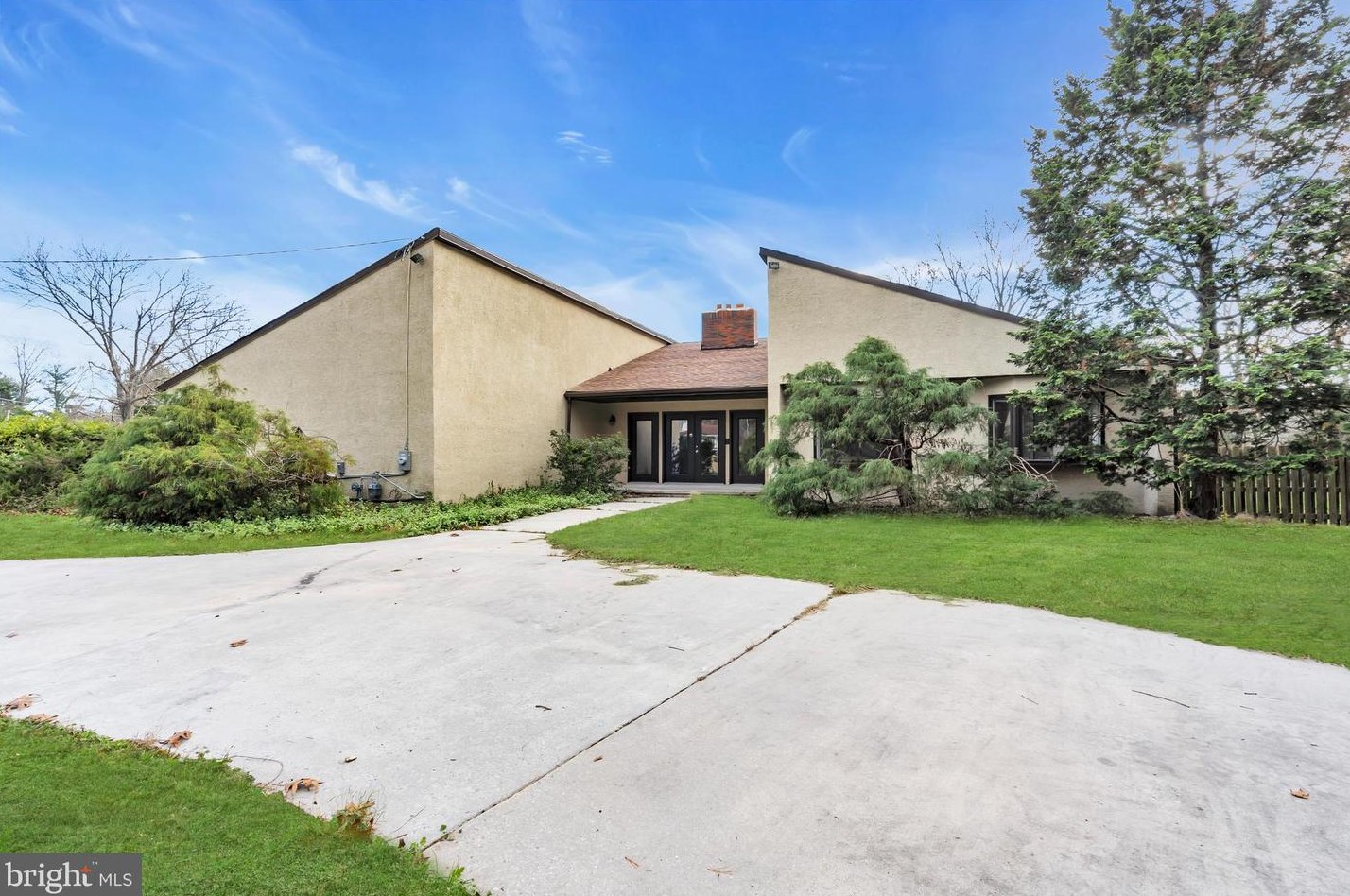 2352 Ellwood Ave, Waterford Township, NJ 08004-1145