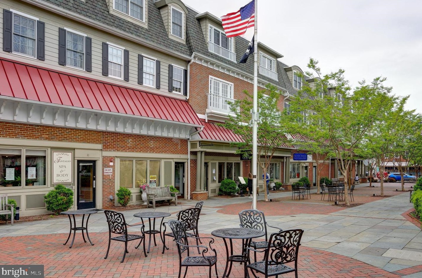 30 Kings Ct Unit 301, Tavistock, NJ 08033