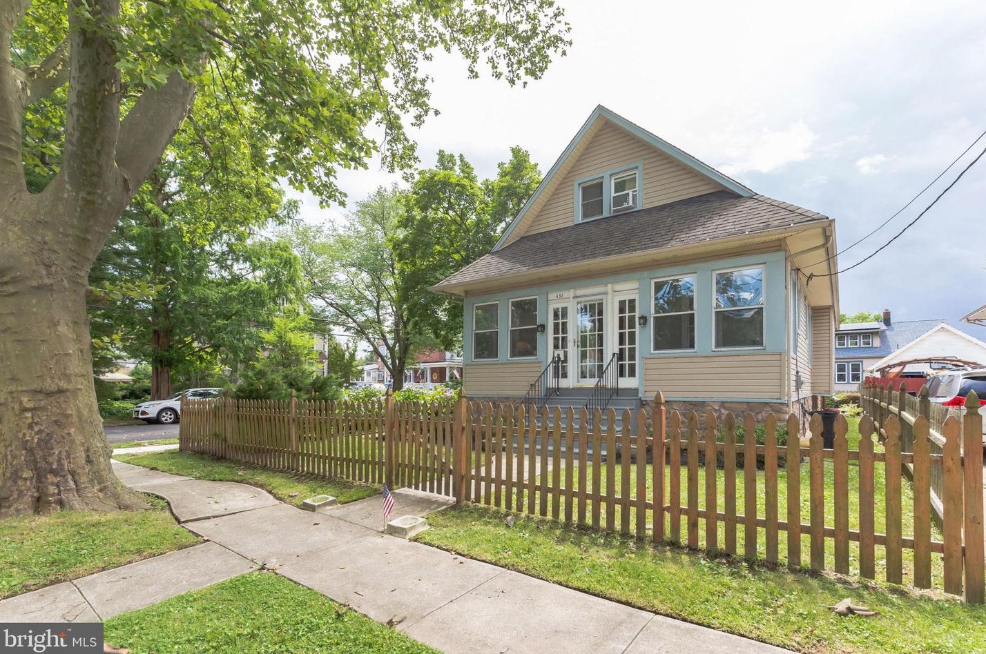 432 Sloan Ave, Camden, NJ 08107