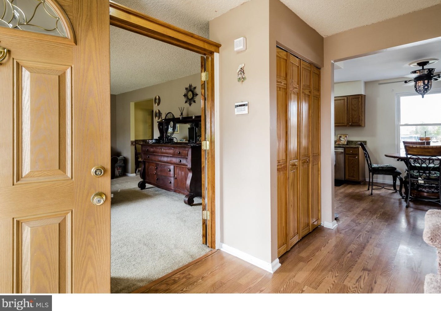 9 Fox Chase Dr, Blenheim, NJ 08012