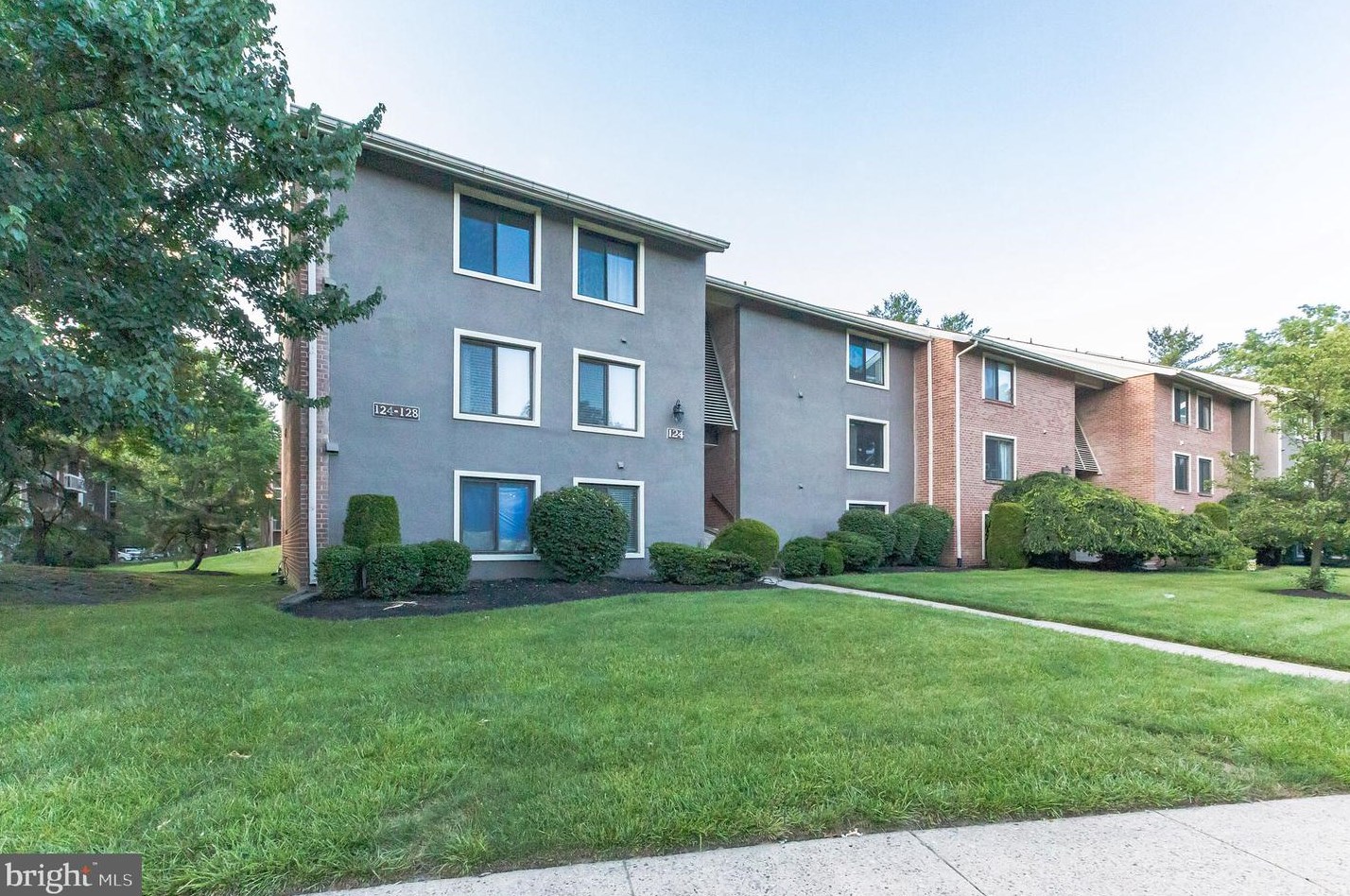 124 Kirkbride Rd, Franklin Township, NJ 08043