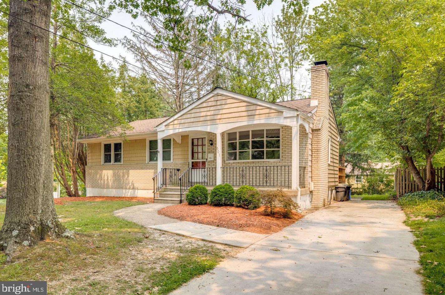 601 Pardee Ln, Tavistock, NJ 08033