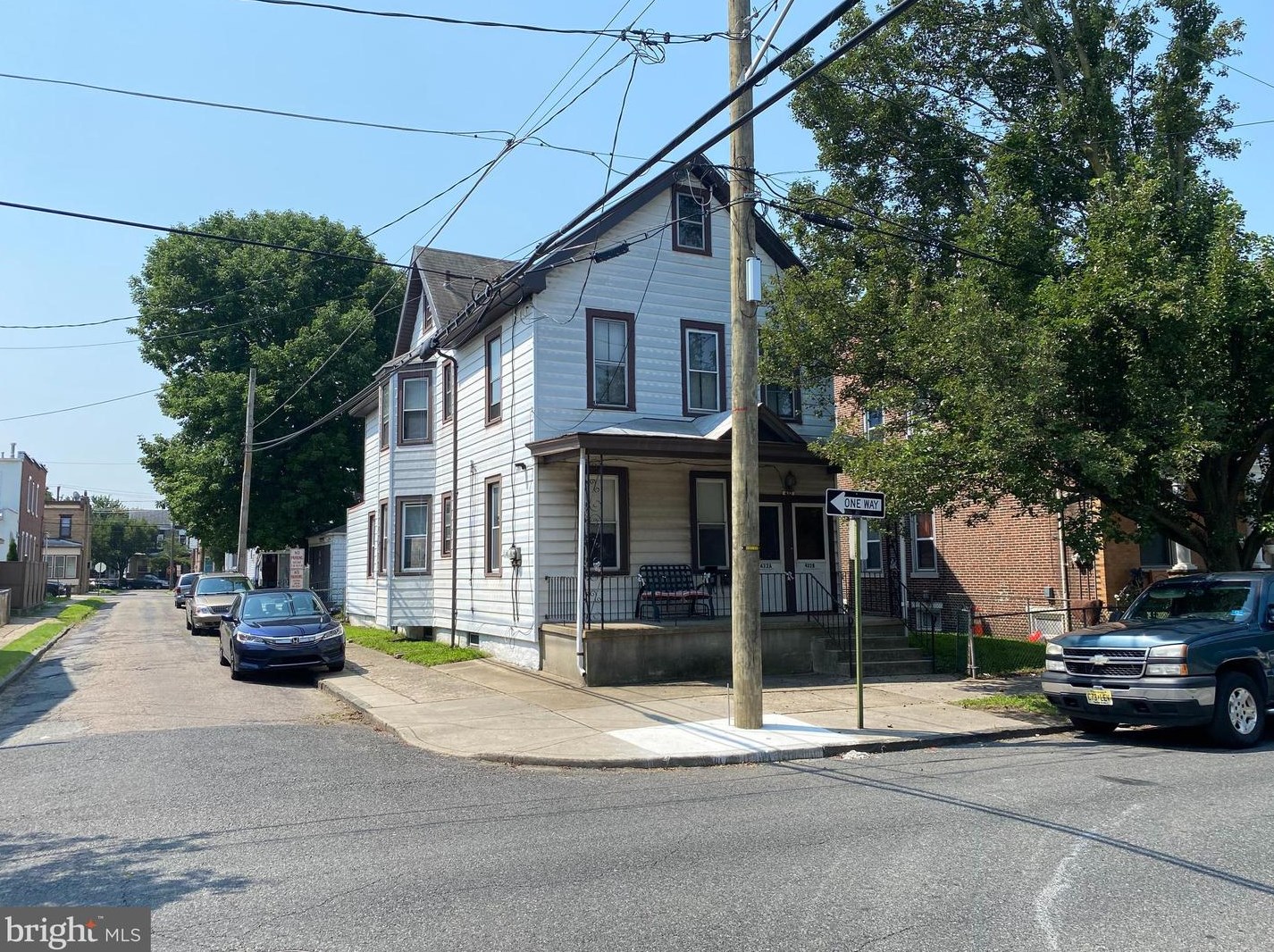 432 Middlesex St, Gloucester, NJ 08030