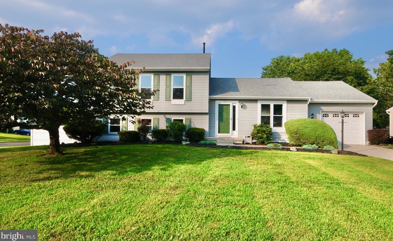1 Touchstone Ct, Erial, NJ 08081-4705