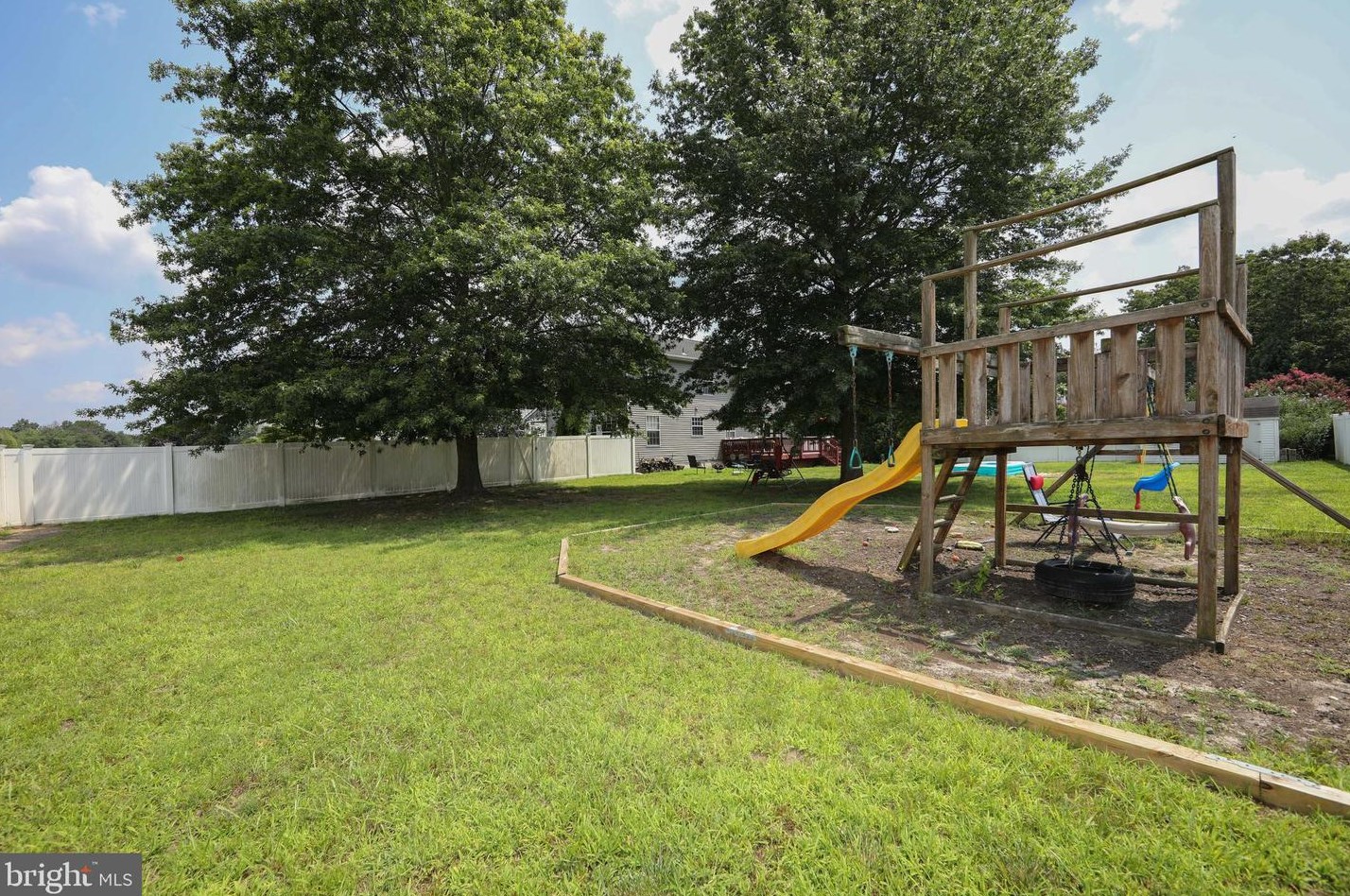 2 Touchstone Ct, Erial NJ  08081-4704 exterior