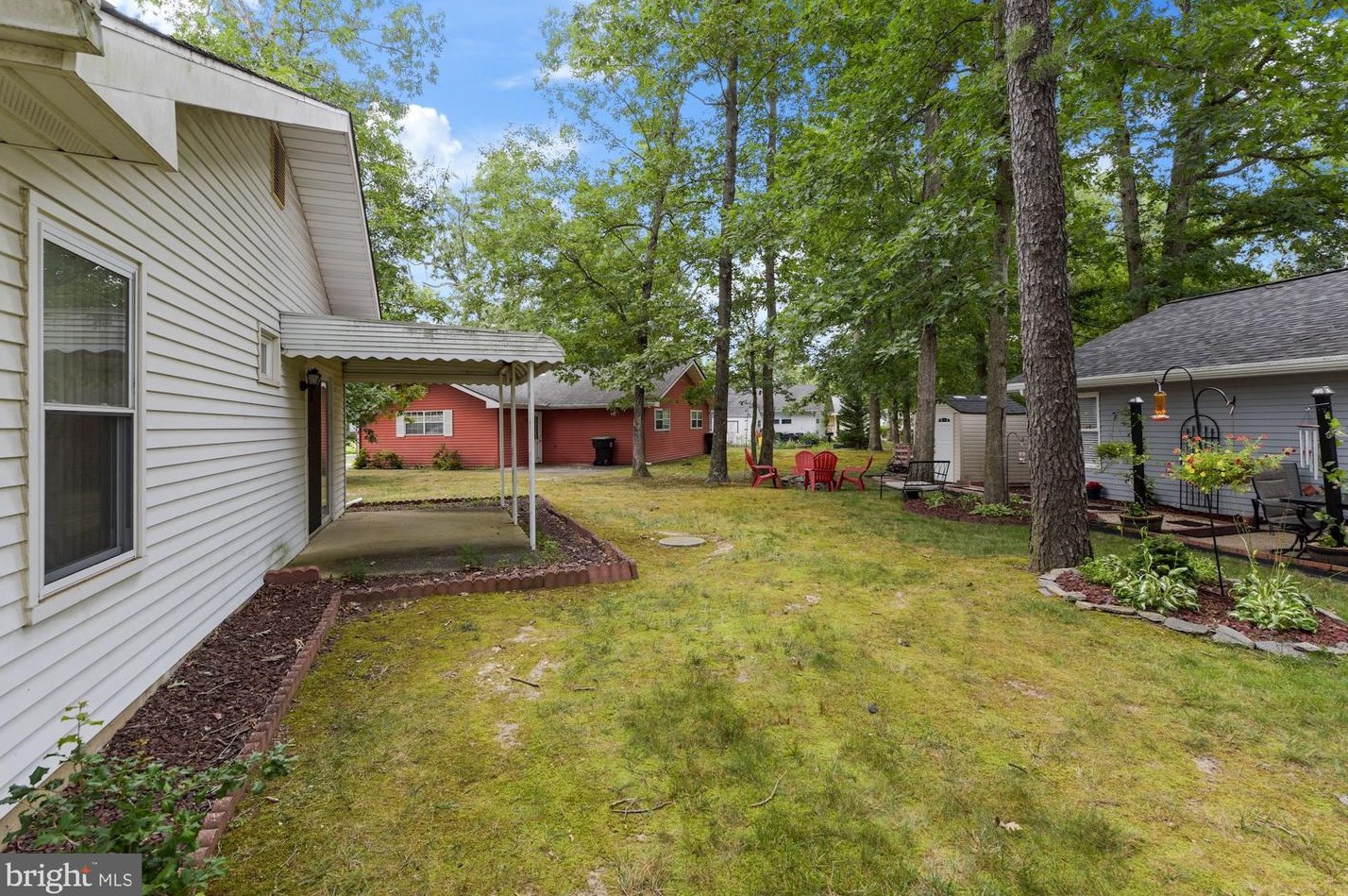 102 Oak Ave, Elm NJ  08037-9636 exterior