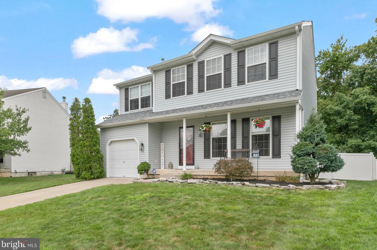 44 Oakton Dr, Waterford Township, NJ 08004-2481