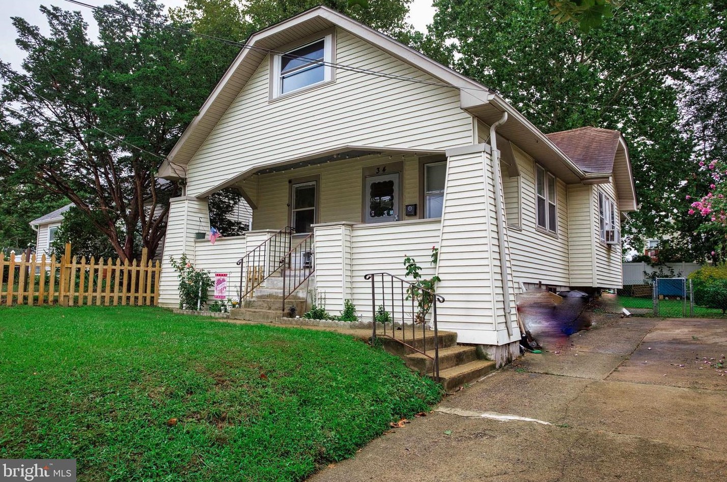 34 W 4th Ave, Runnemede, NJ 08078