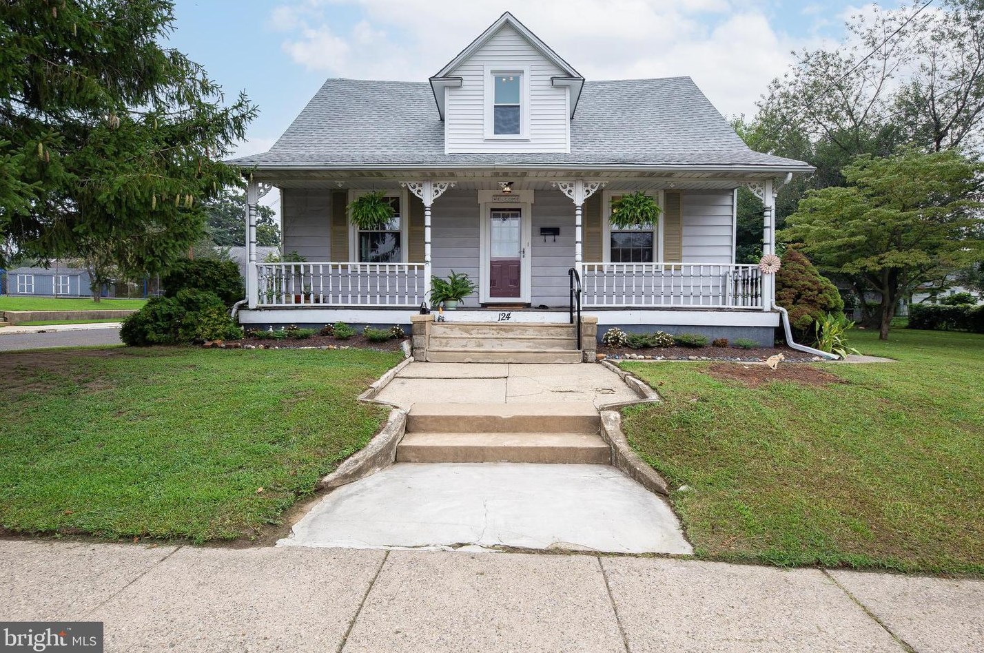 124 Central Ave, Runnemede, NJ 08078