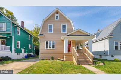 302 Sloan Avenue - Photo 1