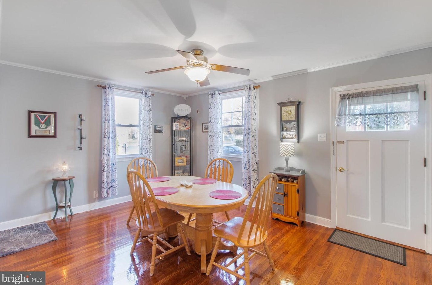 516 Walnut Ave, Magnolia, NJ 08049-1176