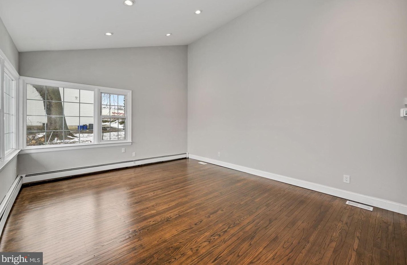 405 Evesham Ave, Magnolia NJ  08049-1726 exterior