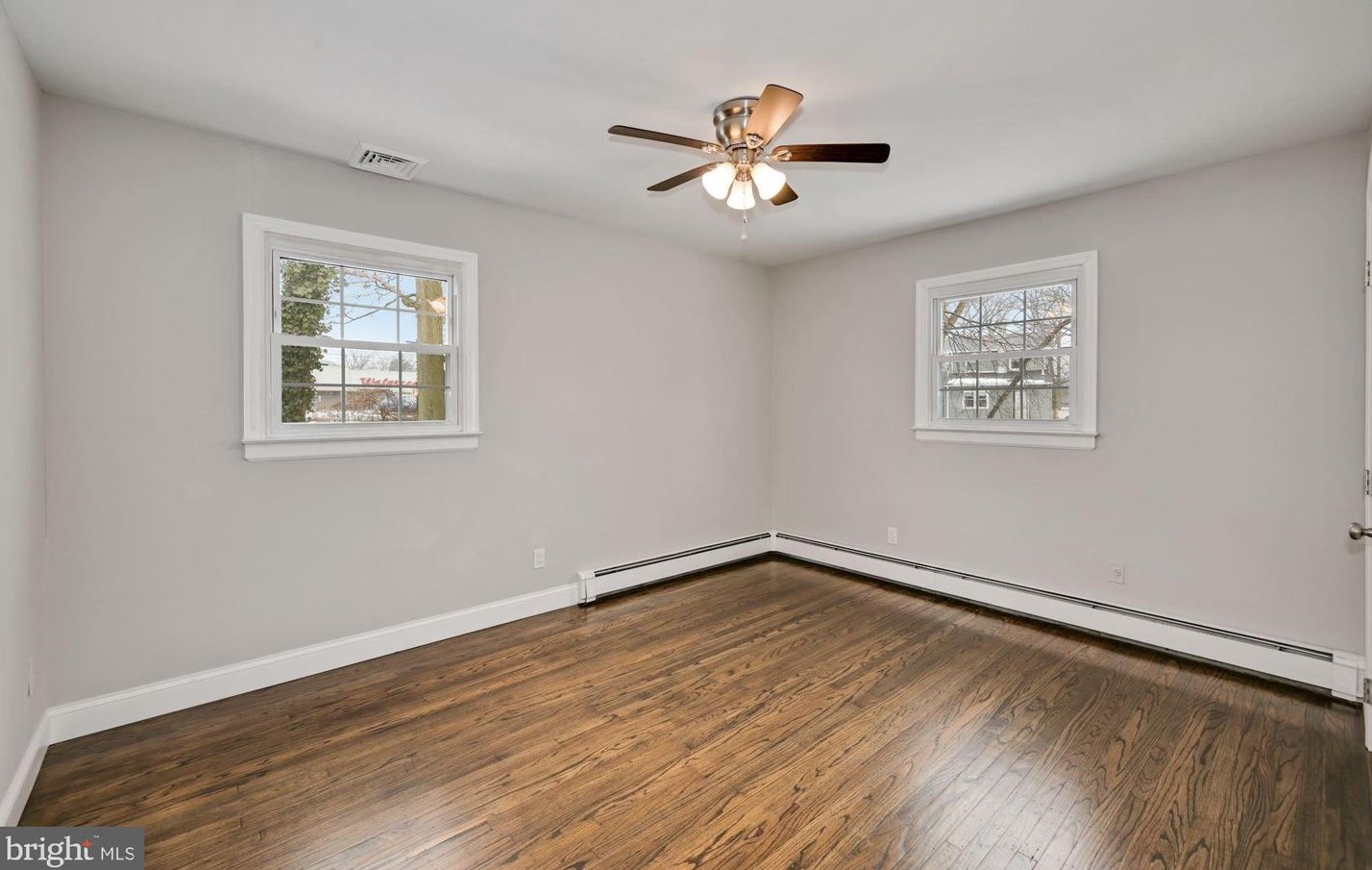 405 Evesham Ave, Magnolia NJ  08049-1726 exterior
