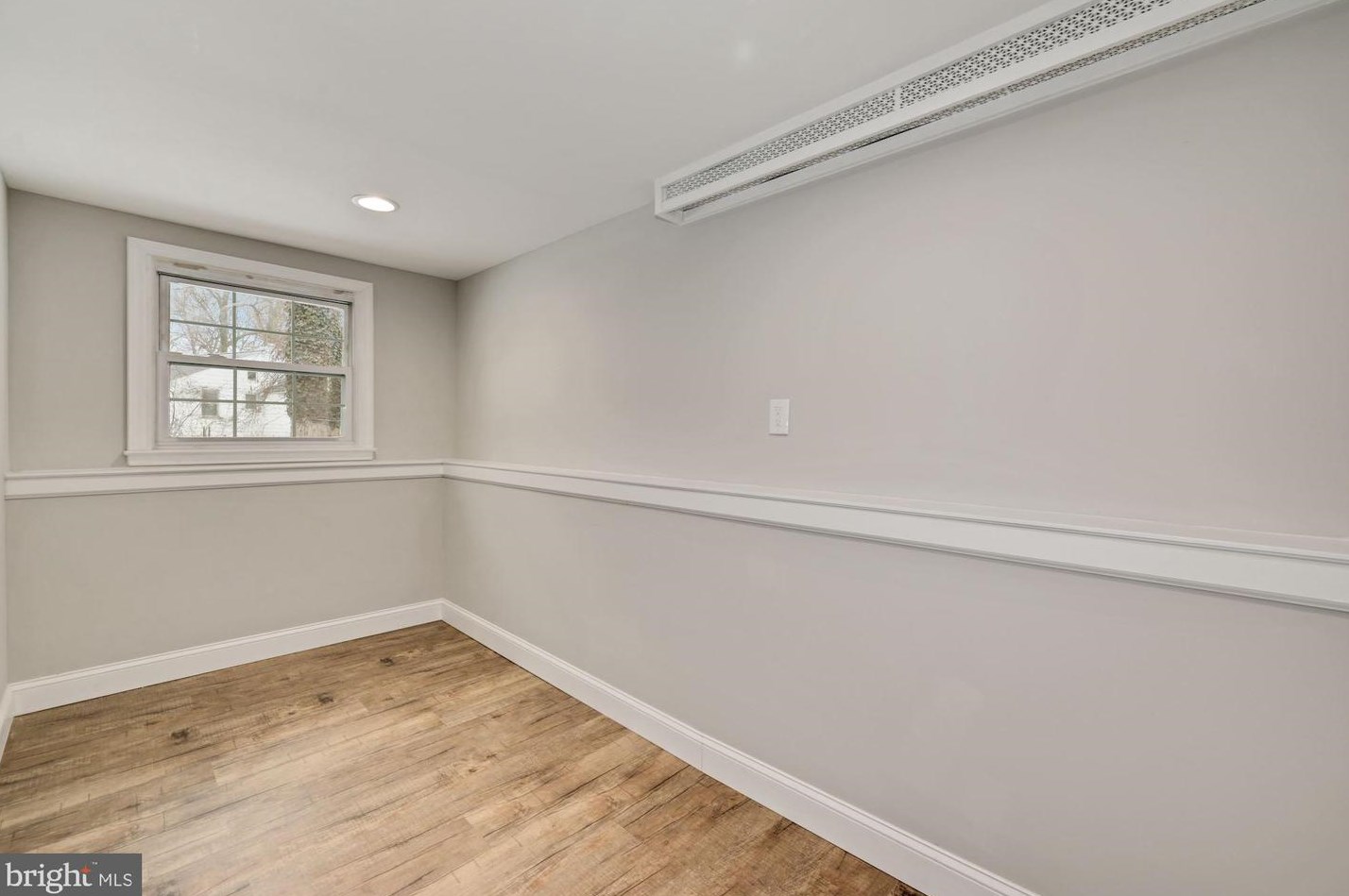 405 Evesham Ave, Magnolia NJ  08049-1726 exterior
