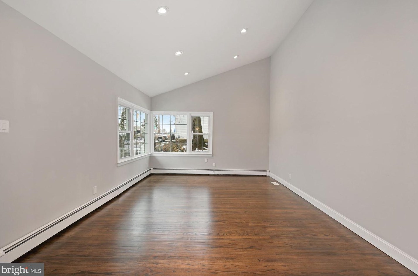 405 Evesham Ave, Magnolia NJ  08049-1726 exterior