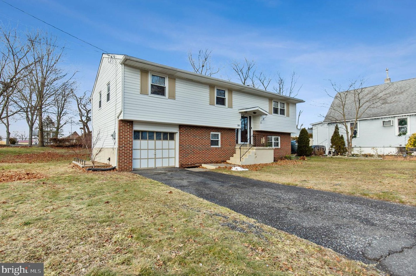 301 Central Ave, Glendora, NJ 08029