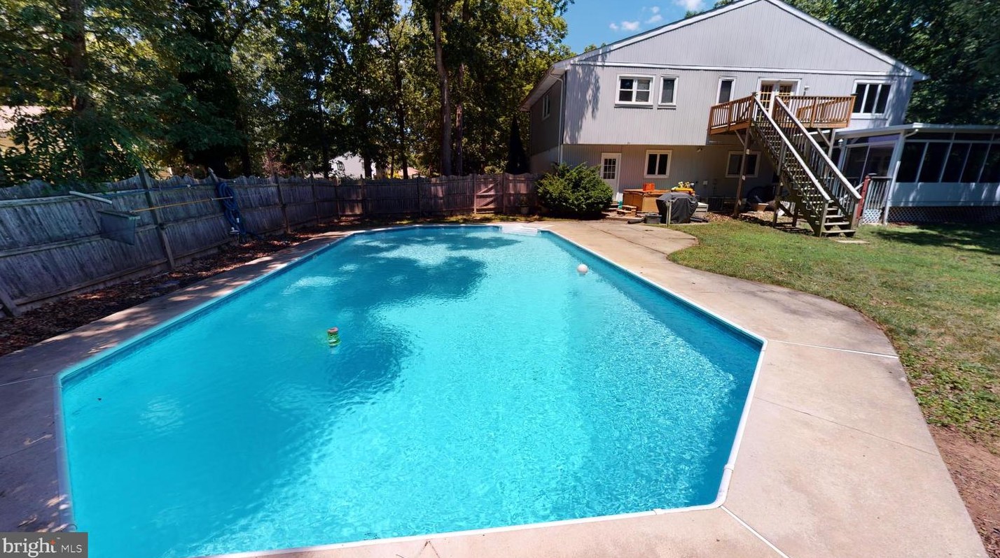 4 Rawlins St, Berlin Boro, NJ 08009