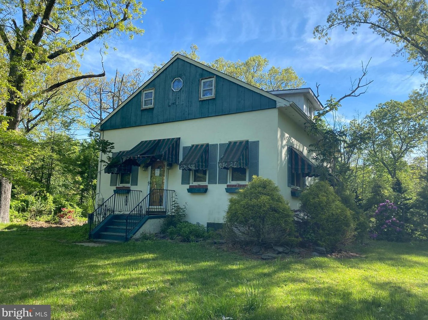 634 3rd St, Waterford Township, NJ 08004-1735