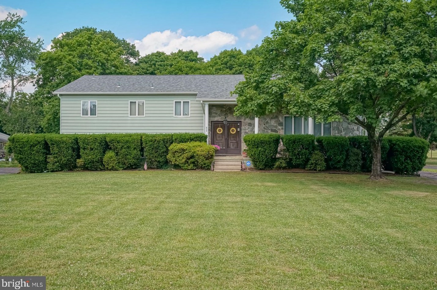 316 S White Horse Pike, Elm, NJ 08037