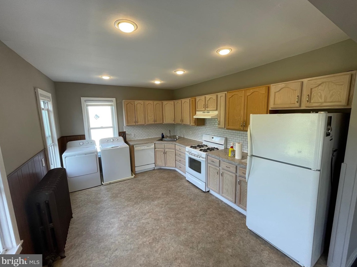 200 W Atlantic Ave #b, Camden, NJ 08106