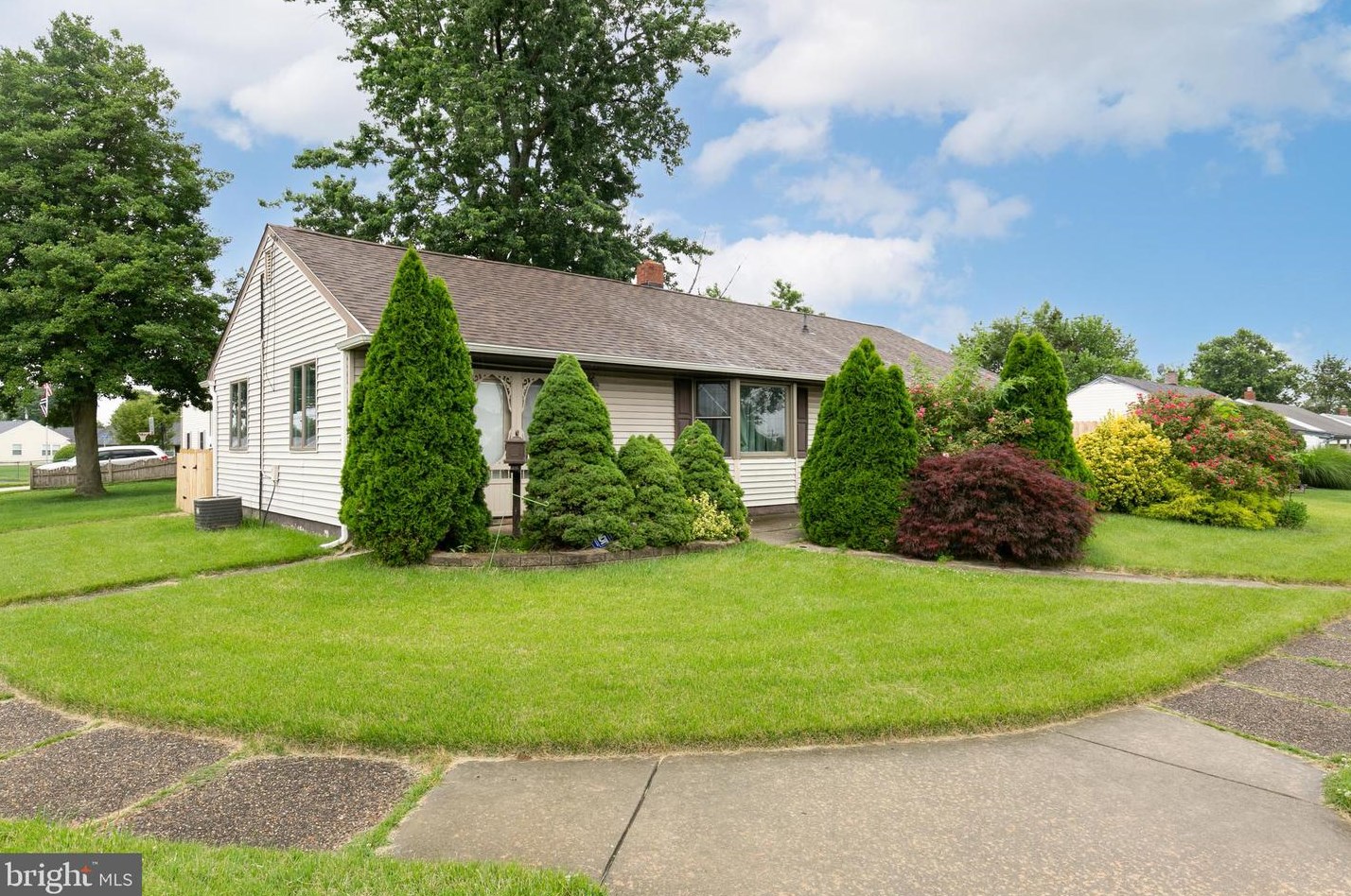 438 Wayne Rd, Gloucester, NJ 08031
