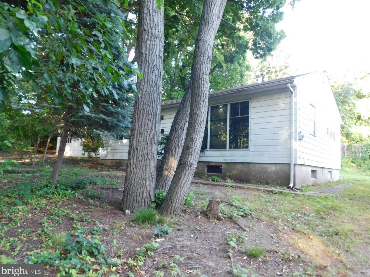 606 Oak St, Runnemede, NJ 08078