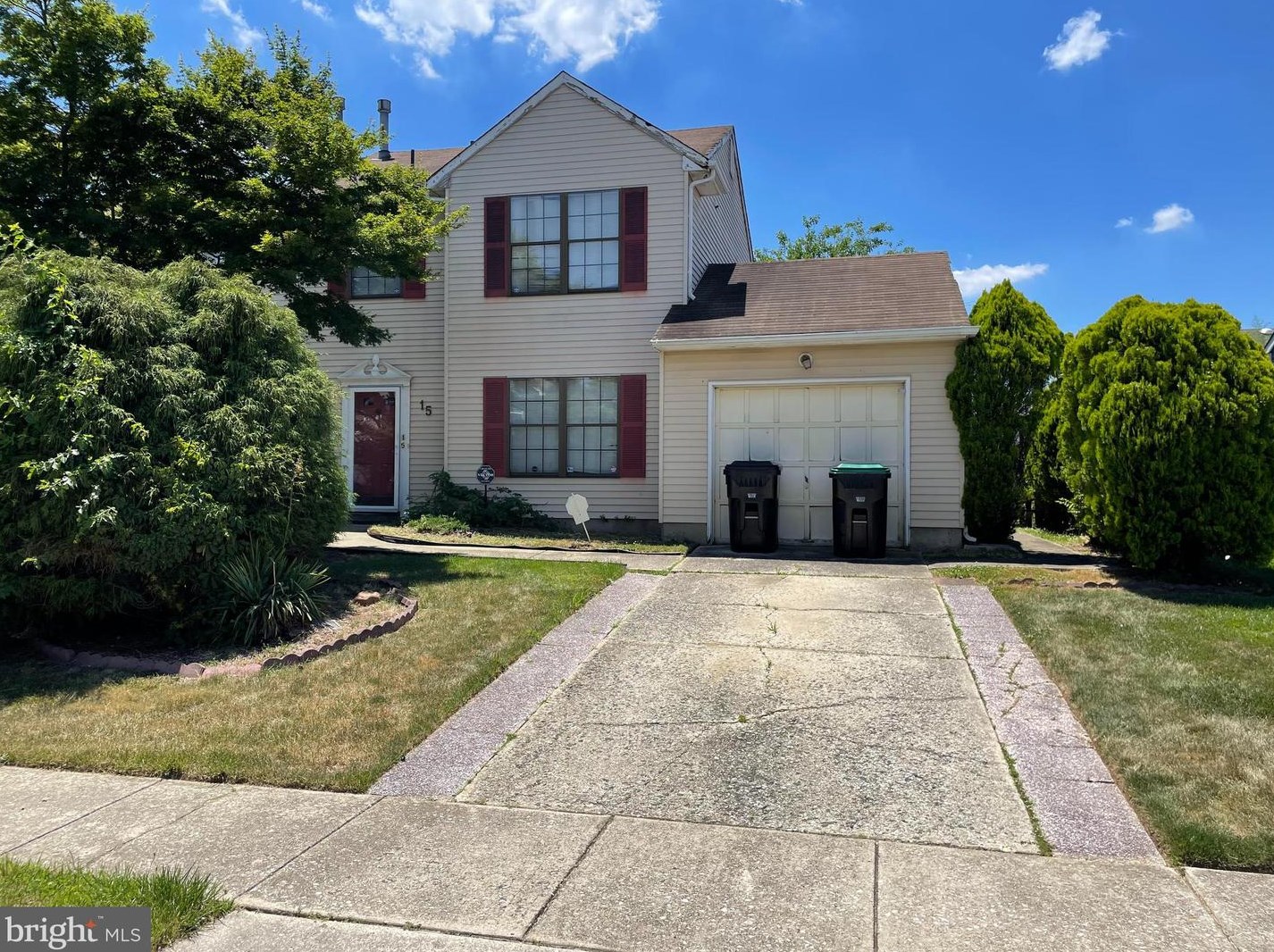 15 Old Orchard Dr, Erial, NJ 08081