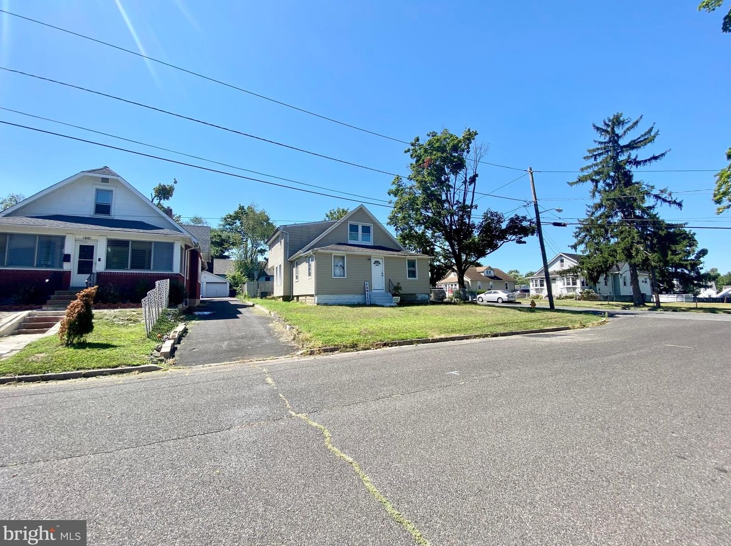 218 High St, Glendora, NJ 08029