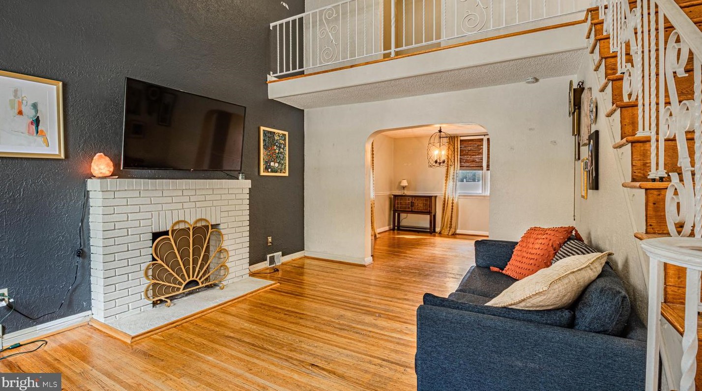 1604 W High St, Haddon Heights, NJ 08035