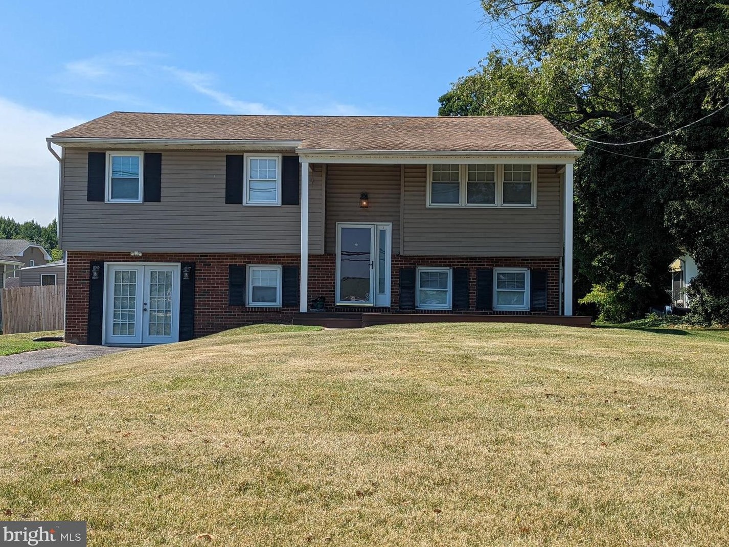 240 Shreve Ave W, Barrington, NJ 08007