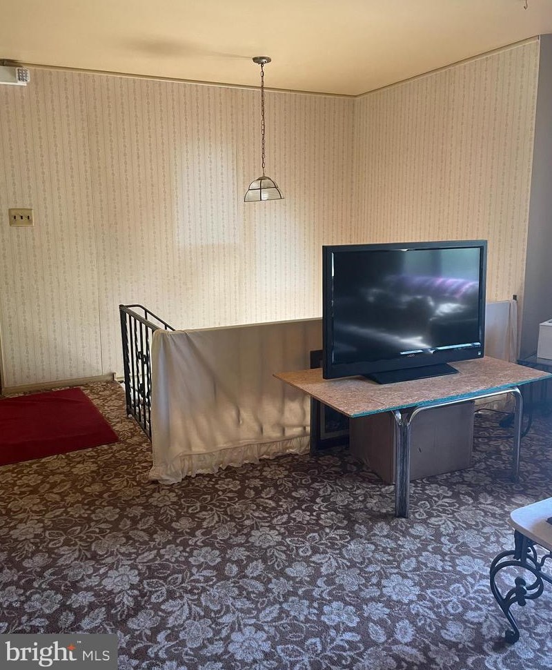 37 Pinehurst Dr, Waterford Township NJ 08004-2200 exterior