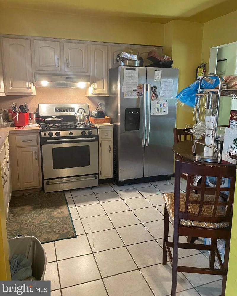 37 Pinehurst Dr, Waterford Township NJ 08004-2200 exterior