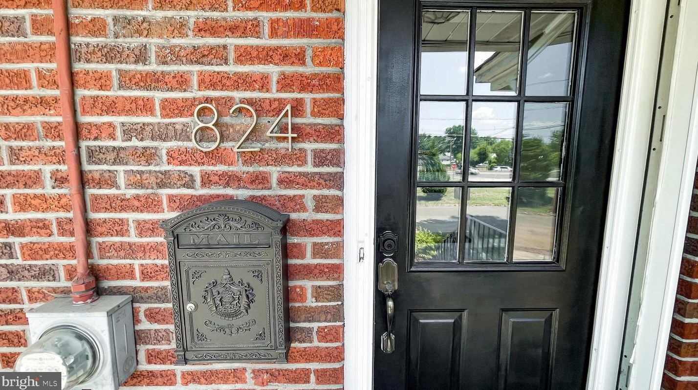 824 Harrison Ave, Camden, NJ 08107