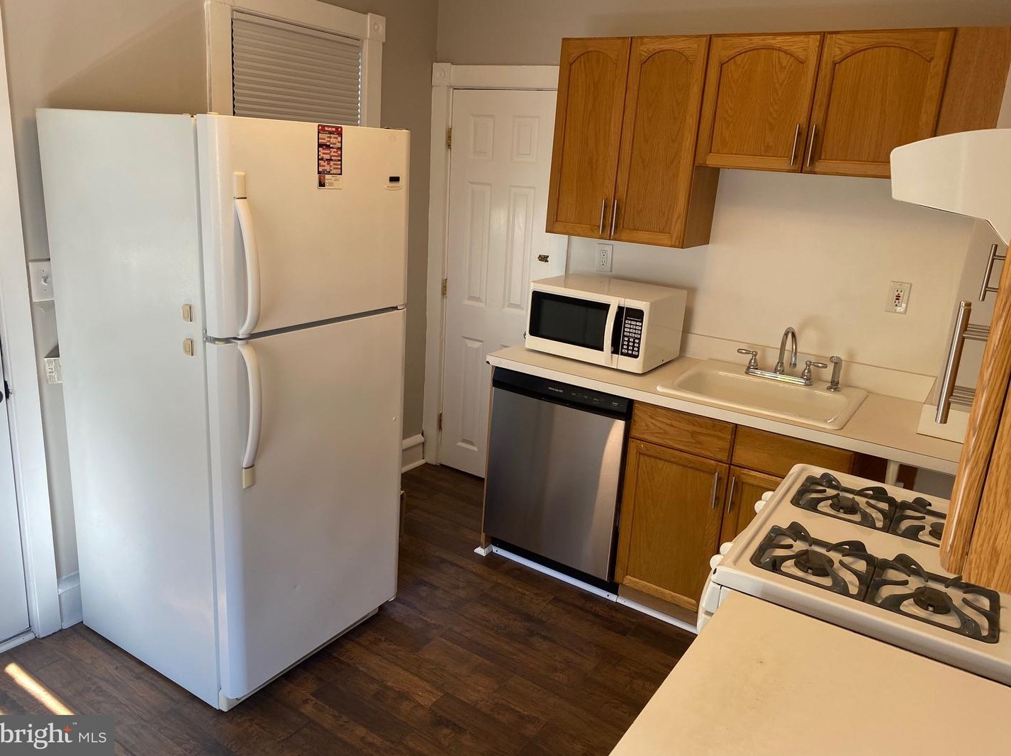 12 N Stinson Ave, Gloucester, NJ 08030