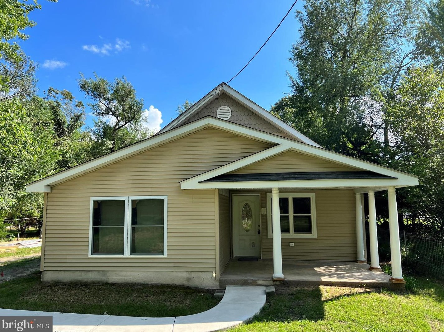 540 Wharton Ave, Elm, NJ 08037-9607