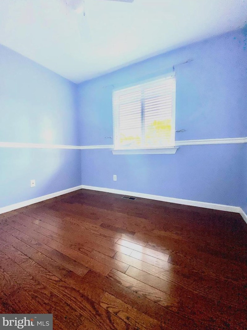 826 Plymouth Dr, Waterford Township NJ exterior