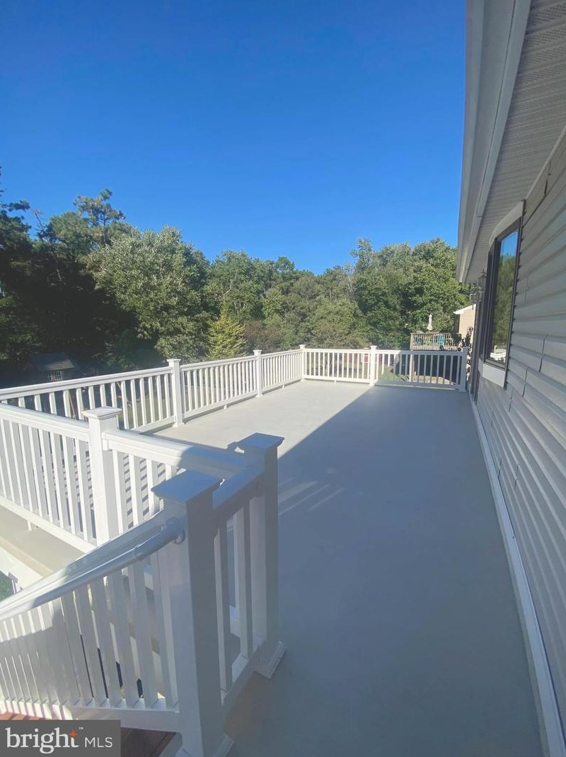 826 Plymouth Dr, Waterford Township NJ exterior