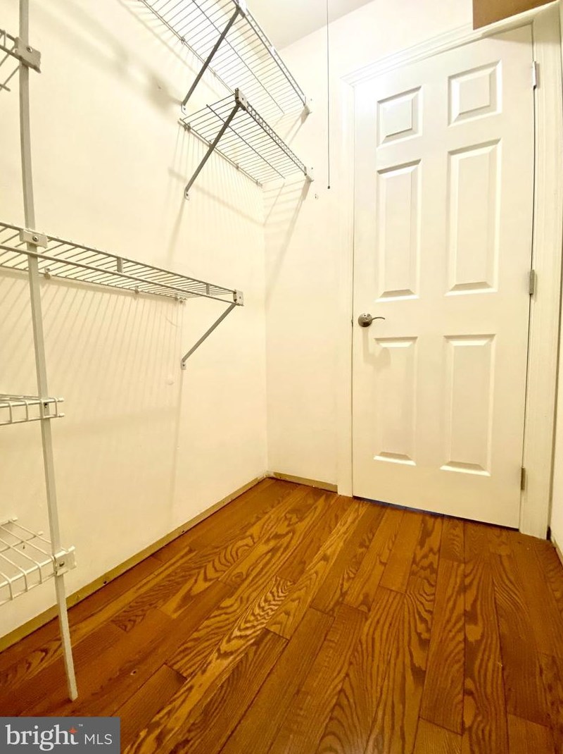 826 Plymouth Dr, Waterford Township NJ exterior